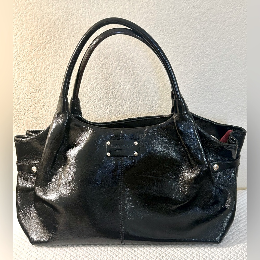 Kate Spade pattern leather black back 